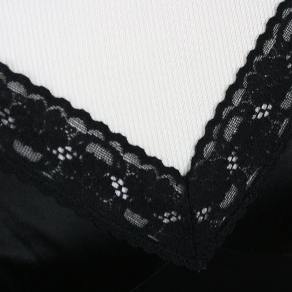 Vintage 50's Vanity Fair Black Nylon Midi Slip w/ Floral Lace Trim SZ 34 EUC - Picture 5 of 8